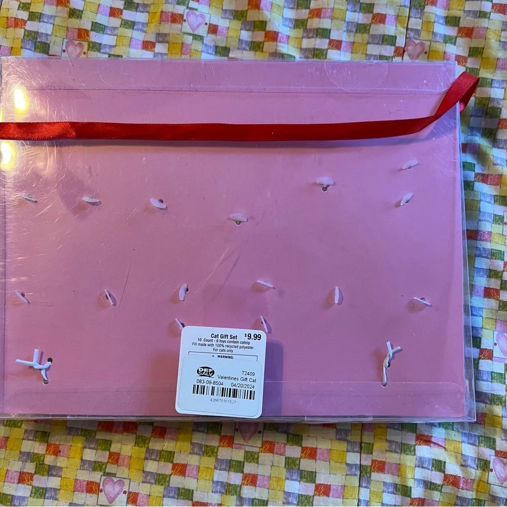 ❤️ Cat Toys Valentine’s Day Gift Set New NIP Express Mail 10 Count 6 with Catnip